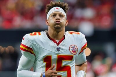 NFL Fans Are Praying For Patrick Mahomes Following Heartbreaking Announcement /d