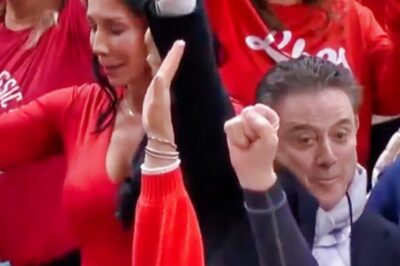 Viral Female New Mexico Lobos Fan Offered $200K From Adult Site To Do What Everyone Wants /d